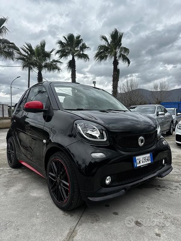 Usata Smart ForTwo Cabrio 89 CV (65 kW) 2018 Nero Cabrio