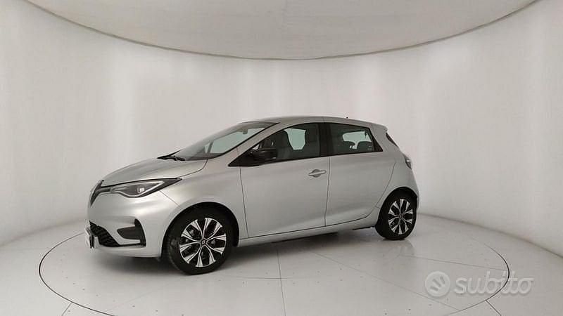 Usata Renault Zoe Zen 80 kW (109 CV) 2022 Grigio Utilitaria
