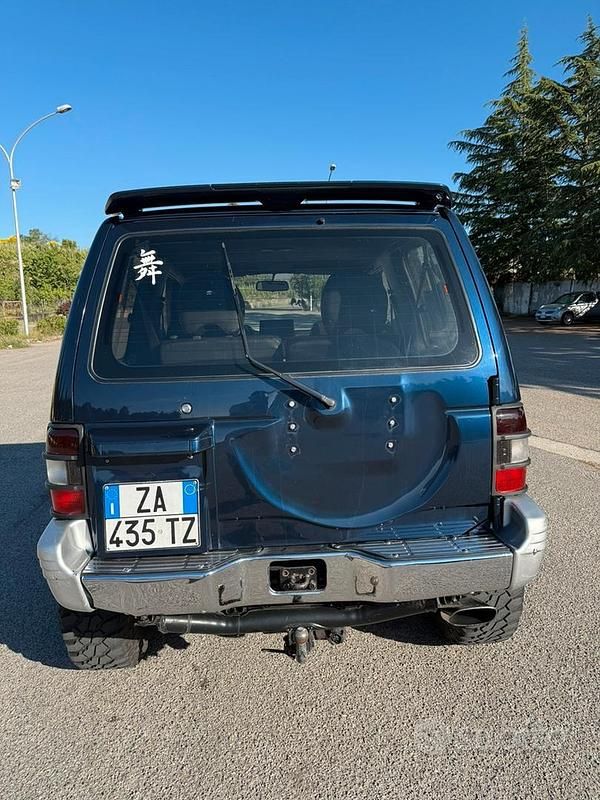 Usata Mitsubishi Pajero Comfort Edition 99 CV (72 kW) 1995 Blu/azzurro SUV