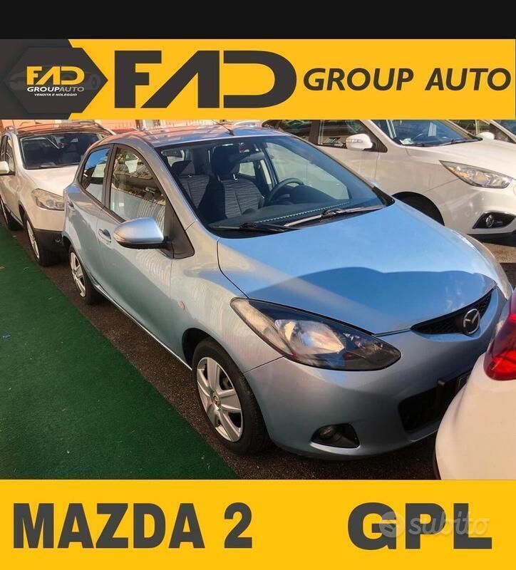 Blu Usata 2009 Mazda 2 Tre volumi | 3800 € (Cara) - Immagine 1/4