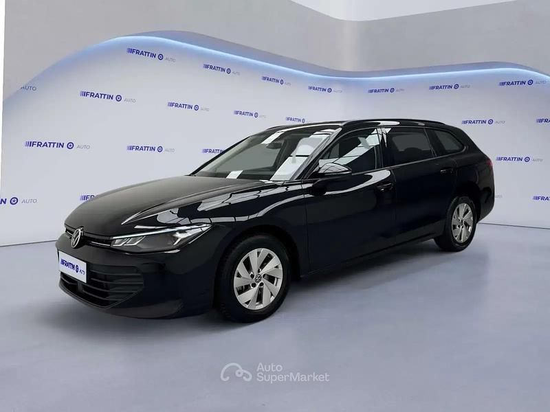 Nero Usata 2024 VW Passat Station wagon | 32.990 € - Immagine 1/4
