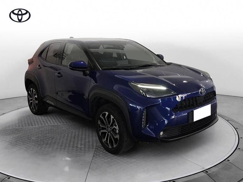 Occasion Toyota Yaris Hybrid Trend 116 ch (85 kW) 2022 Bleue Pick-up