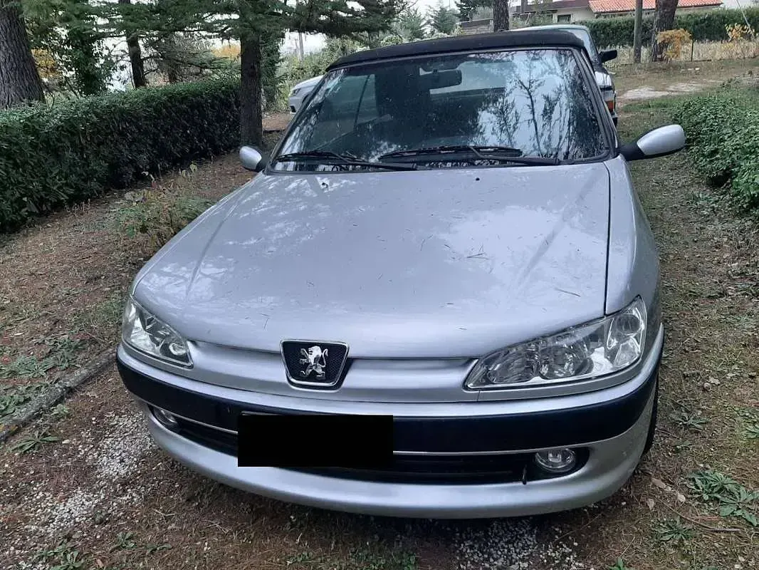 Usata Peugeot 306 Cabriolet 132 CV (97 kW) 2001 Cabrio