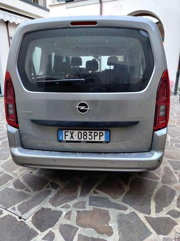 Usado Opel Combo Life S 110 CV (80 kW) 2019 Gris Van