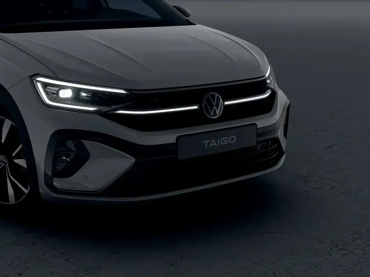 Nuova VW Taigo R-line Plus 116 CV (85 kW) 2026 Pure white nero SUV