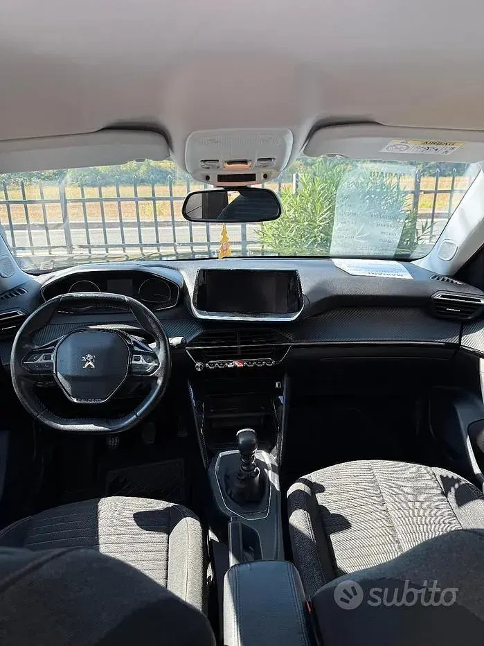 Usata Peugeot 2008 102 CV (75 kW) 2020 SUV