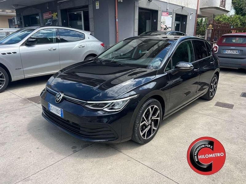 Other Usata 2021 VW Golf VIII Highline Tre volumi | 22.900 € (Super prezzo) - Immagine 1/4