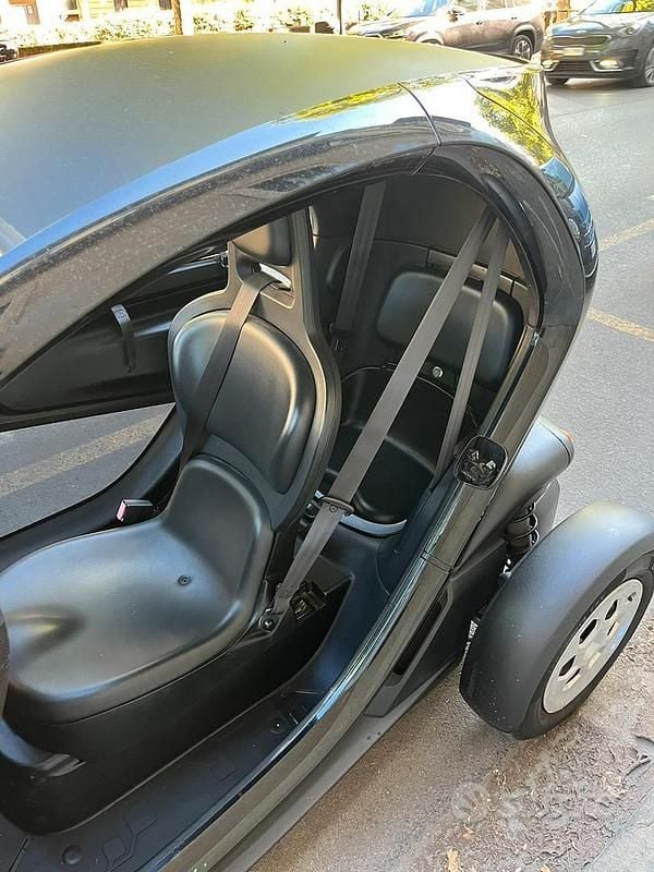 Usata Renault Twizy 12 kW (17 CV) 2015 Nero Utilitaria