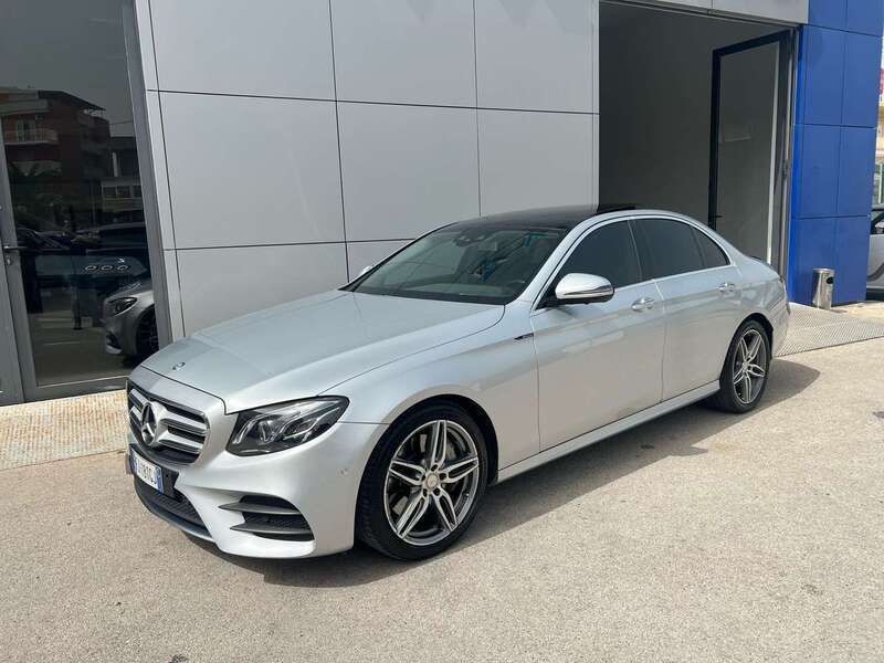 Other Usata 2017 Mercedes E350 Premium Plus Tre volumi | 28.900 € (Buon prezzo) - Immagine 1/4