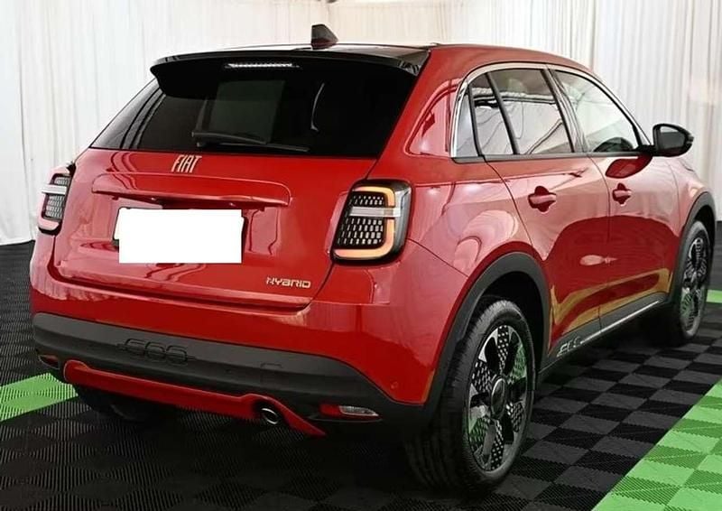 Usata Fiat 600 La Prima 101 CV (74 kW) 2025 Rosso SUV