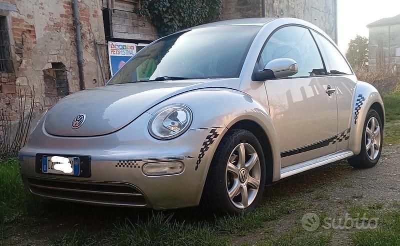 Usata VW New Beetle 101 CV (74 kW) 2003 Grigio Utilitaria