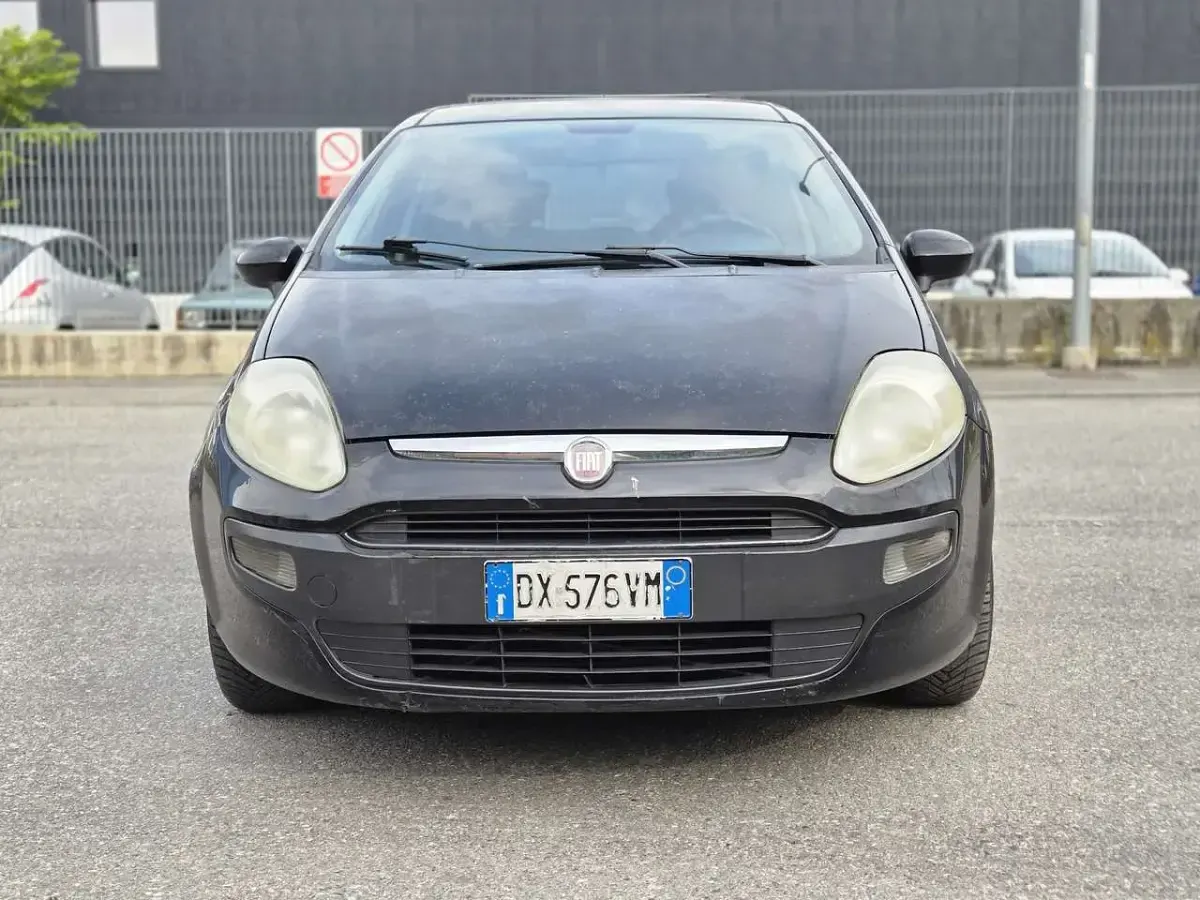 Usata Fiat Punto Evo Dynamic 75 CV (55 kW) 2010 Nero Utilitaria