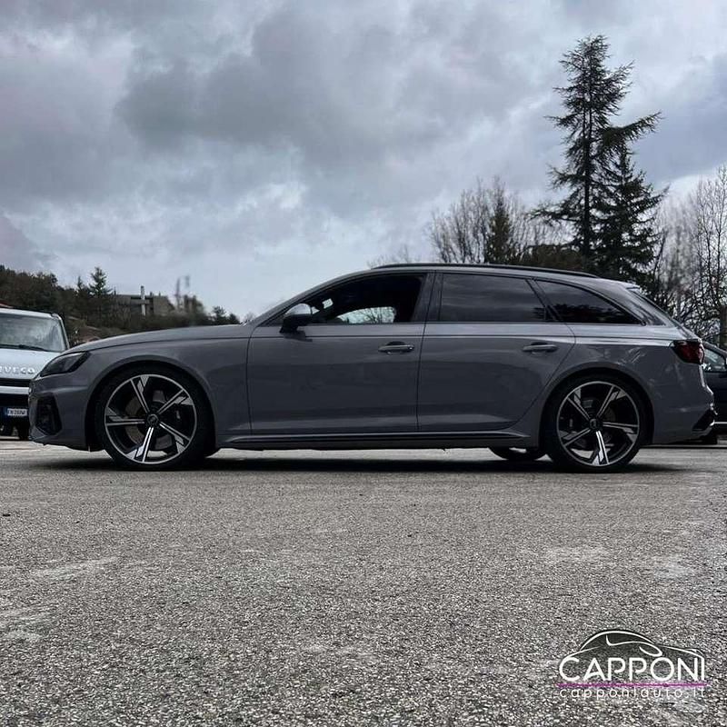 Usata Audi RS4 Ambiente 450 CV (330 kW) 2022 Grigio Station wagon