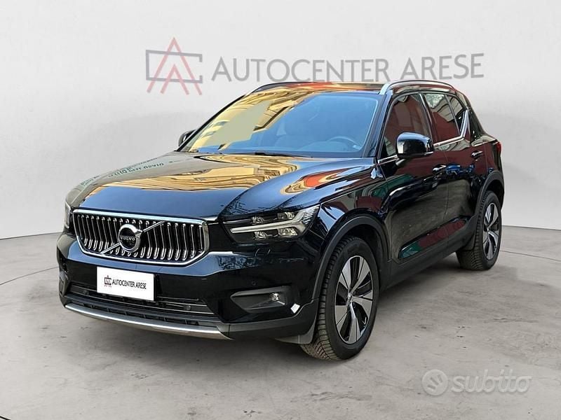Nero metallizzato Usata 2021 Volvo XC40 Inscription SUV | 24.900 € (Buon prezzo) - Immagine 1/3