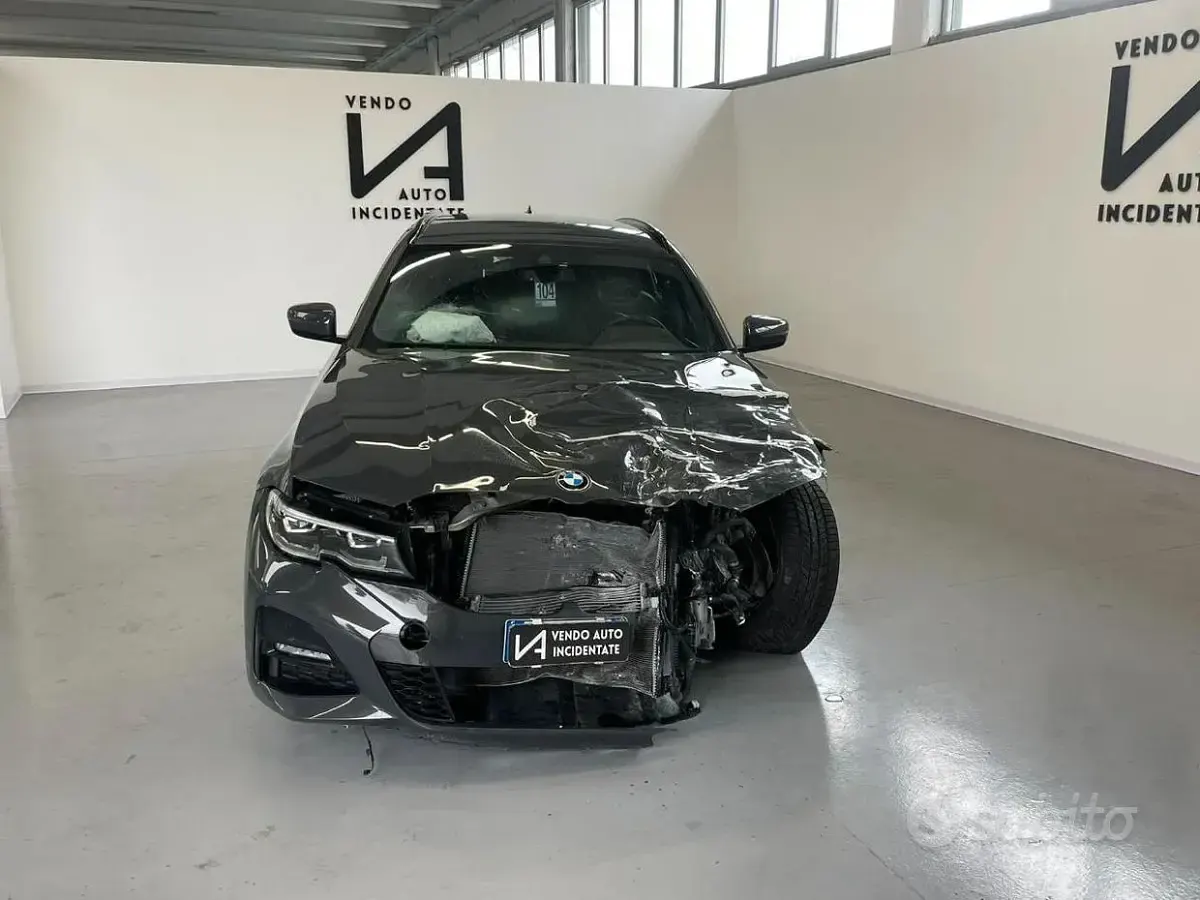 Usata BMW 330 M Sport 258 CV (189 kW) 2022 Grigio Station wagon