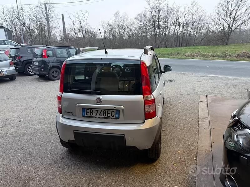 Usata Fiat Panda 4x4 Climbing 75 CV (55 kW) 2011 Grigio Utilitaria