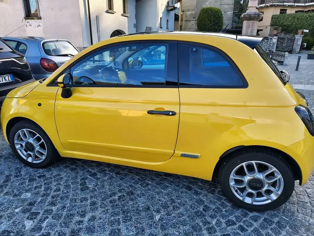 Usata Fiat 500 Sport 69 CV (50 kW) 2008 Giallo Utilitaria