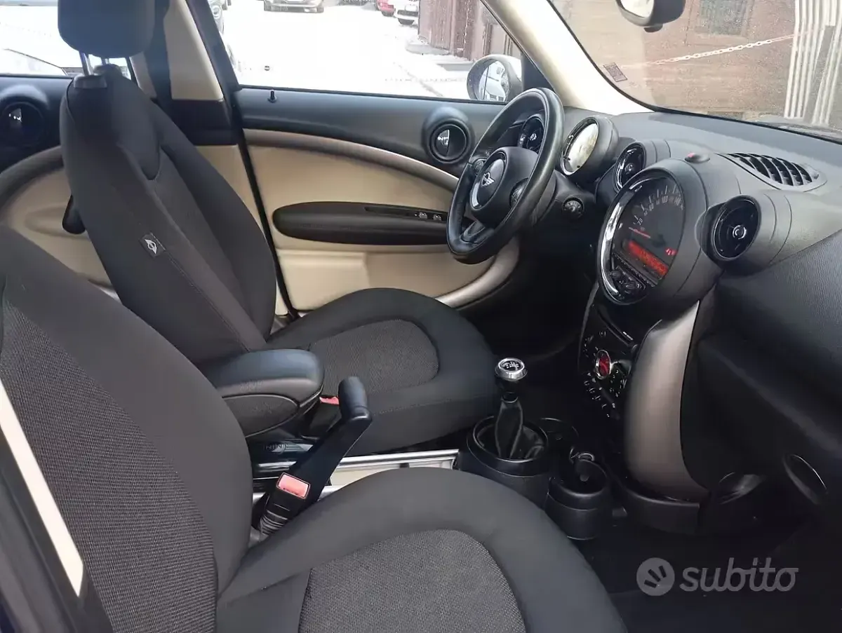 Usata Mini Cooper Countryman 111 CV (81 kW) 2014 Bluazzurro SUV