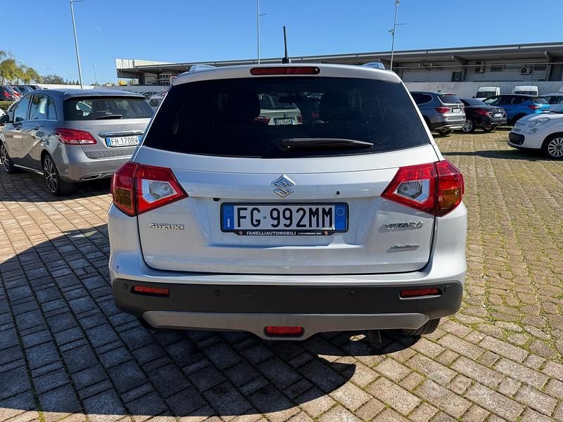 Usata Suzuki Vitara 120 CV (88 kW) 2016 Grigio SUV