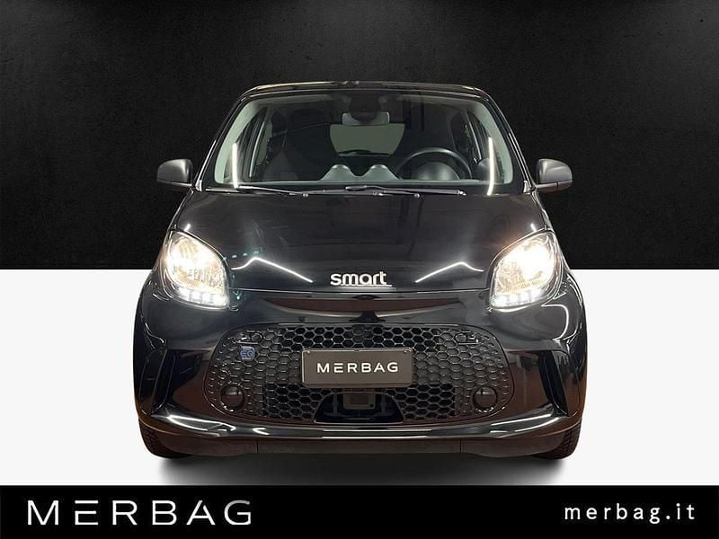 Begagnad Smart ForFour Electric Drive Pure 60 kW (82 HK) 2021 Svart Sedan