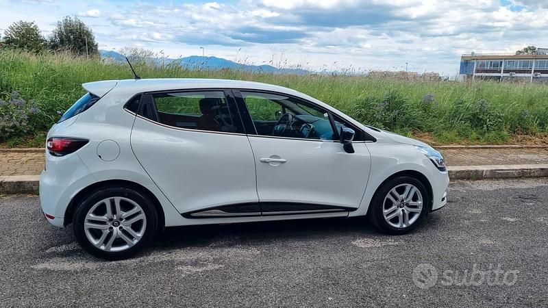 Usata Renault Clio IV Zen 90 CV (66 kW) 2019 Bianco Berlina