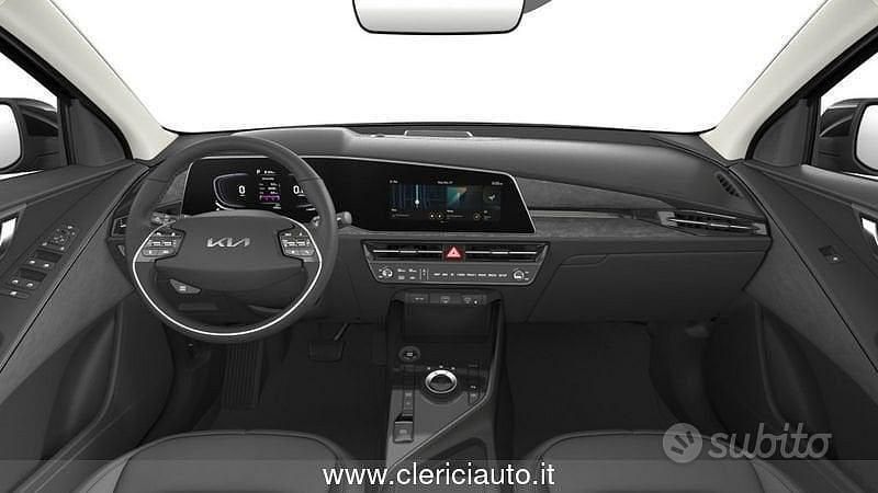 Usata Kia Niro Style 170 CV (125 kW) 2025 Grigio SUV