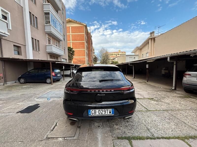 Usata Porsche Macan 265 CV (194 kW) 2020 Nero SUV