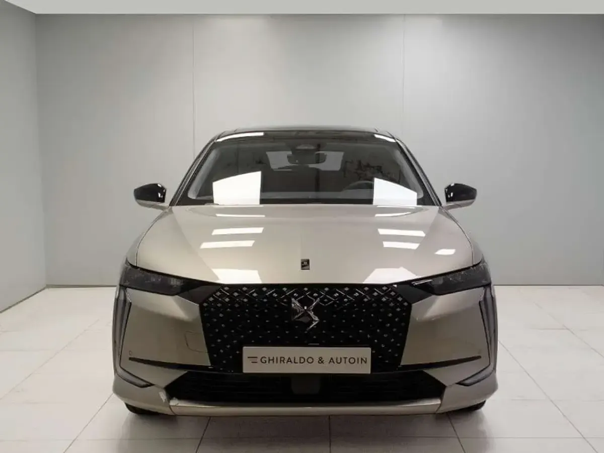 Usata DS Automobiles DS4 145 CV (106 kW) 2025 Gray Berlina