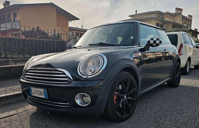 Usata Mini ONE 75 CV (55 kW) 2010 Utilitaria