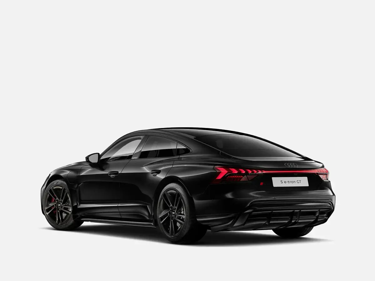 Nuova Audi e-tron GT quattro Comfort 163 kW (222 CV) 2026 Nero mythos metallizzato Berlina