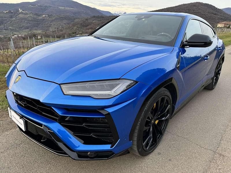 Usata Lamborghini Urus 650 CV (478 kW) 2022 Blu eleos SUV