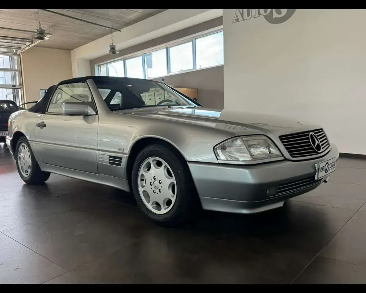 Usata Mercedes SL300 231 CV (169 kW) 1993 Argento Cabrio