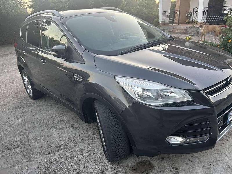 Usata Ford Kuga S 120 CV (88 kW) 2015 SUV