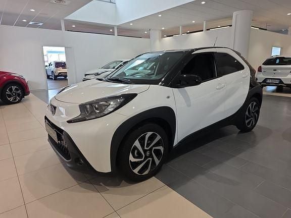 Bianco Usata 2025 Toyota Aygo X Trend SUV | 17.500 € (Buon prezzo) - Immagine 1/4