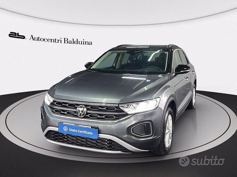 Usata VW T-Roc Life 150 CV (110 kW) 2024 Grigio SUV