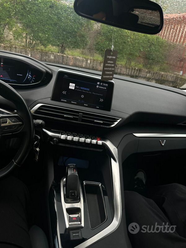 Usata Peugeot 3008 131 CV (96 kW) 2019 Nero SUV