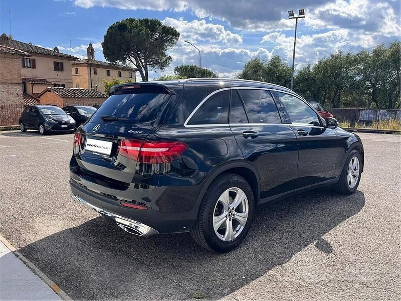 Usata Mercedes E250 204 CV (150 kW) 2019 Nero Station wagon