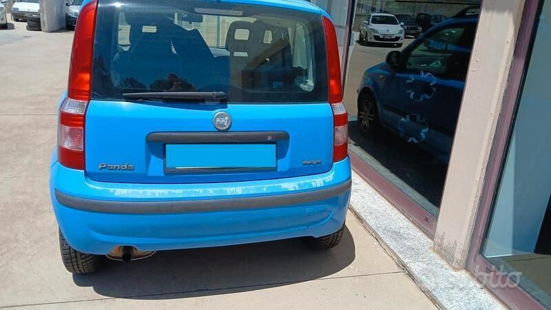 Usata Fiat Panda 69 CV (50 kW) 2005 Blu Utilitaria