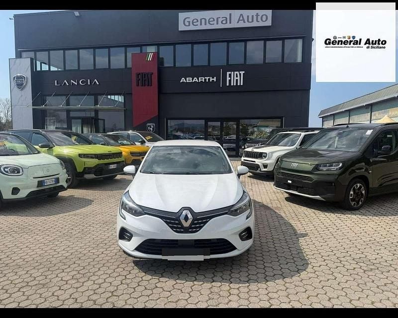 Usata Renault Clio V Zen 140 CV (102 kW) 2022 Bianco Utilitaria