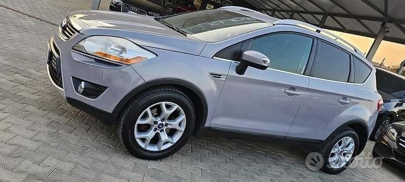 Usata Ford Kuga 140 CV (102 kW) 2011 SUV