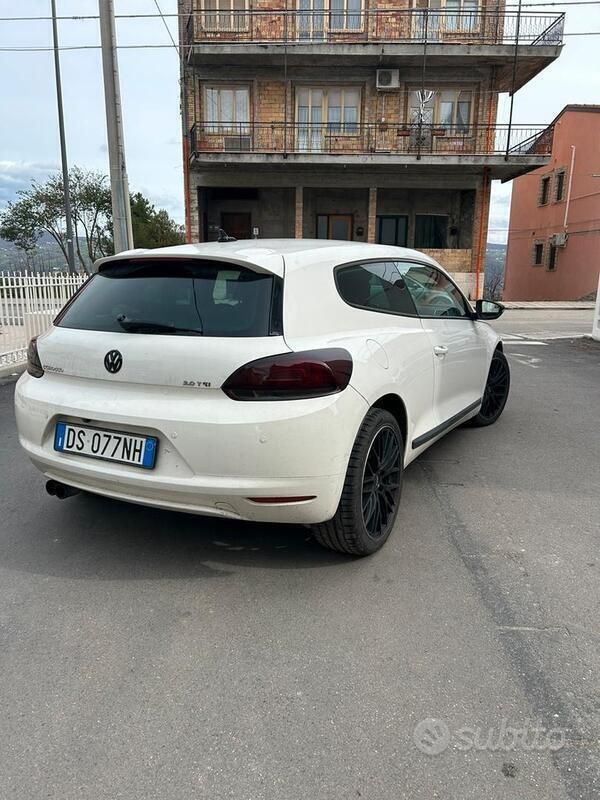 Usata VW Scirocco 200 CV (147 kW) 2008 Bianco Coupé