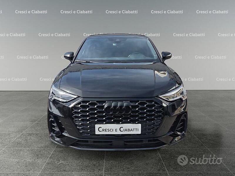 Begagnad Audi Q3 Sportback S-Line 2023 Svart SUV