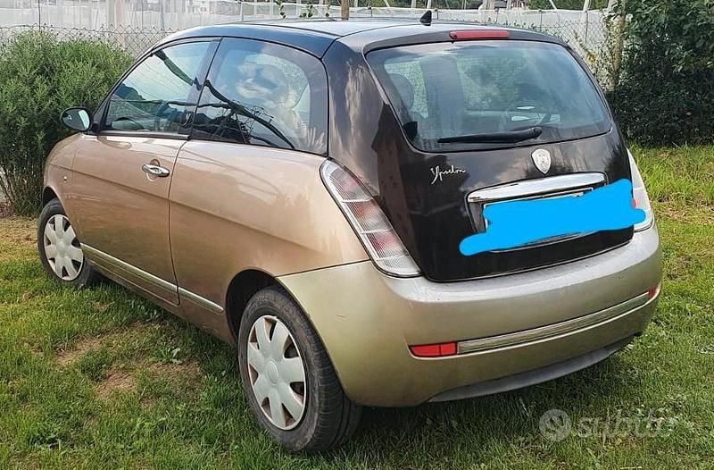 Usata Lancia Ypsilon 95 CV (69 kW) 2007 Marrone Utilitaria