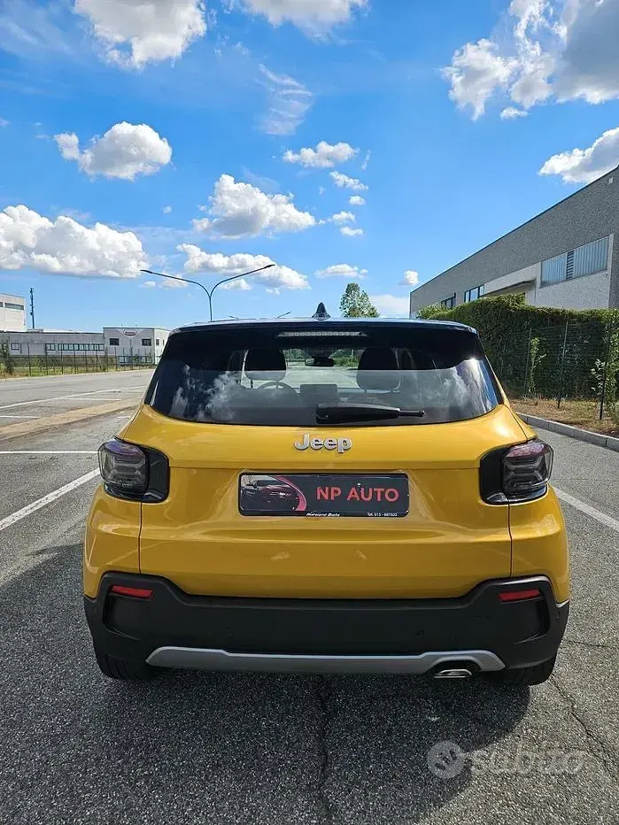 Usata Jeep Avenger Altitude 101 CV (74 kW) 2023 Giallo SUV