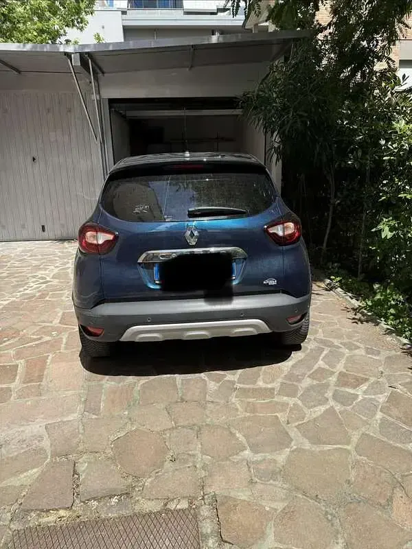 Usata Renault Captur 90 CV (66 kW) 2019 Blu SUV