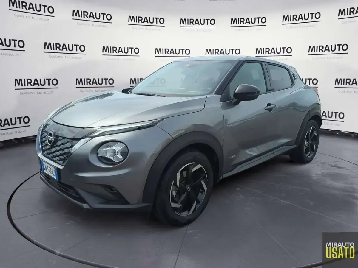 Używany Nissan Juke N-Connecta 143 KM (105 kW) 2023 Szary SUV