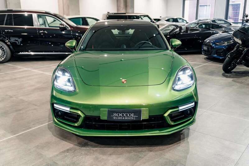 Usata Porsche Panamera 480 CV (353 kW) 2021 Verde Berlina