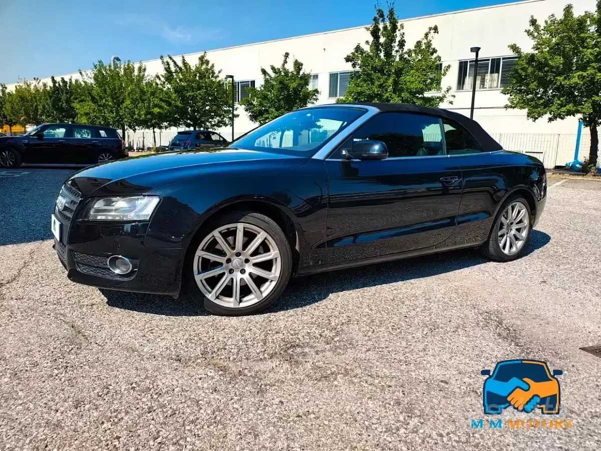 Usata Audi A5 Cabriolet Ambiente 179 CV (131 kW) 2012 Nero Cabrio