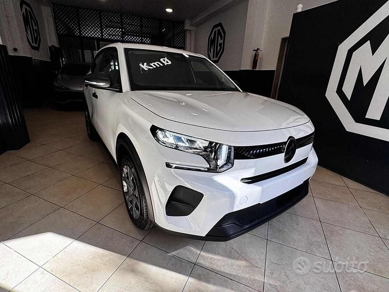 Bianco Nuova 2025 Citroën C3 PureTech Tre volumi | 15.490 € (Ottimo prezzo) - Immagine 1/4