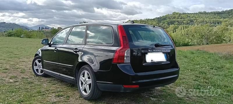 Usata Volvo V50 109 CV (80 kW) 2009 Nero Station wagon